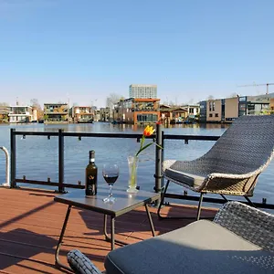 Bed & Breakfast Houseboat Studio With Canalview And Free Bikes 