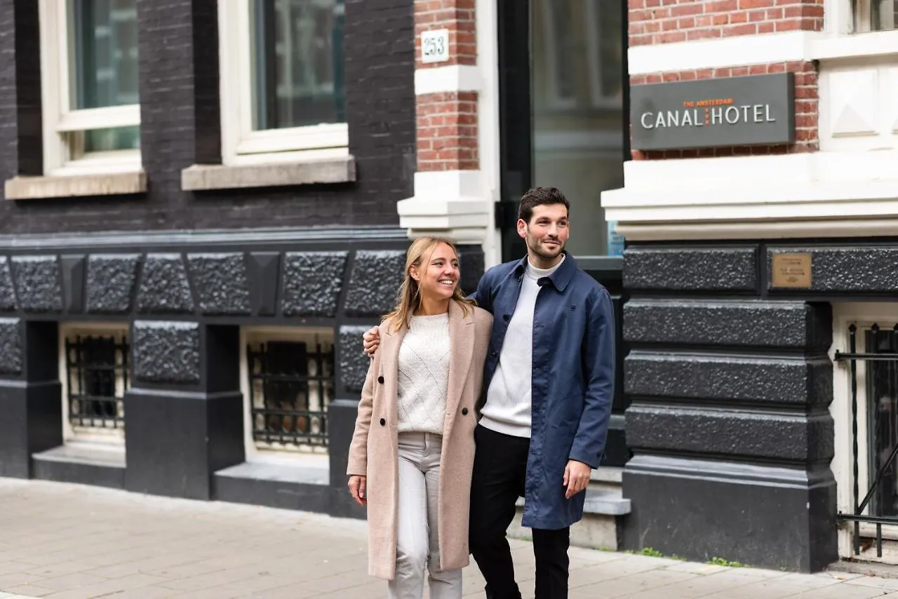 ***  Amsterdam Canal Hotel Hollanda