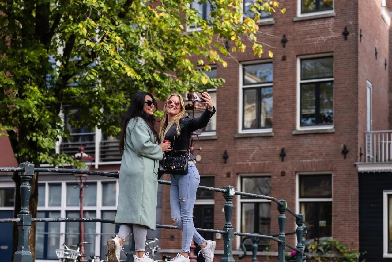 Amsterdam Canal Hotel